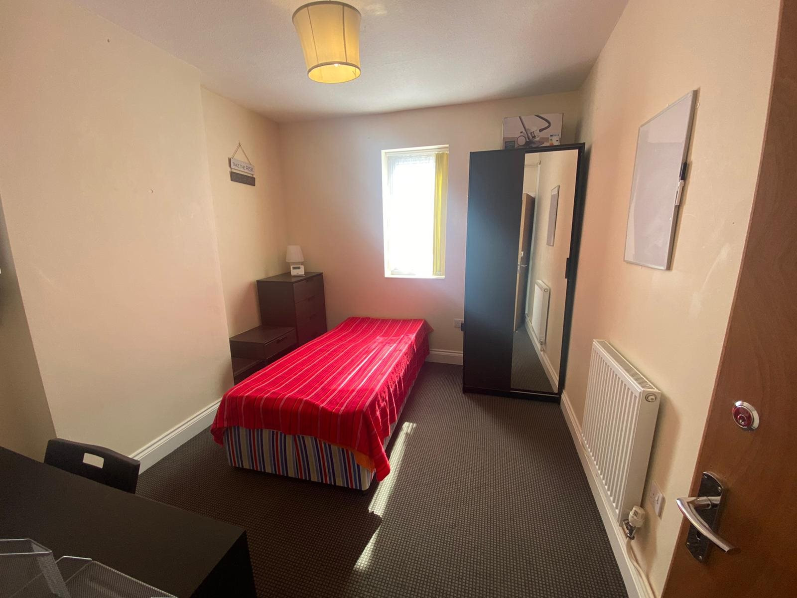 2 bed student house to rent on East Park Road, Leicester, LE5 5HH