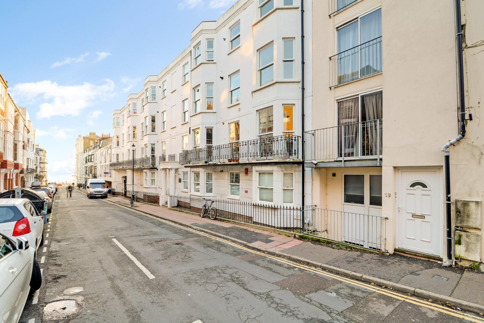 2 bed student house to rent on Burlington Street, Brighton, BN2 1AA ...