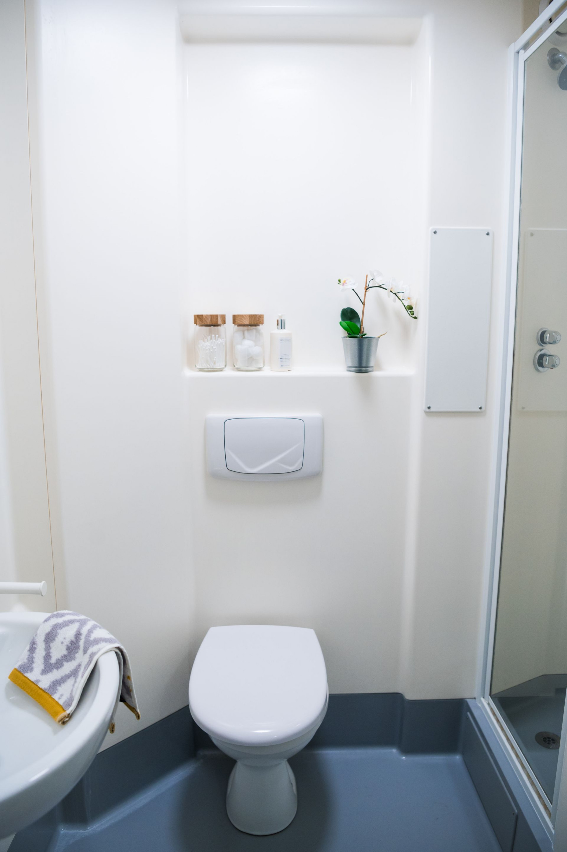 4 Bed Ensuite student 4 bed flat to rent on McDonald Road, Edinburgh, EH7 4GT StuRents