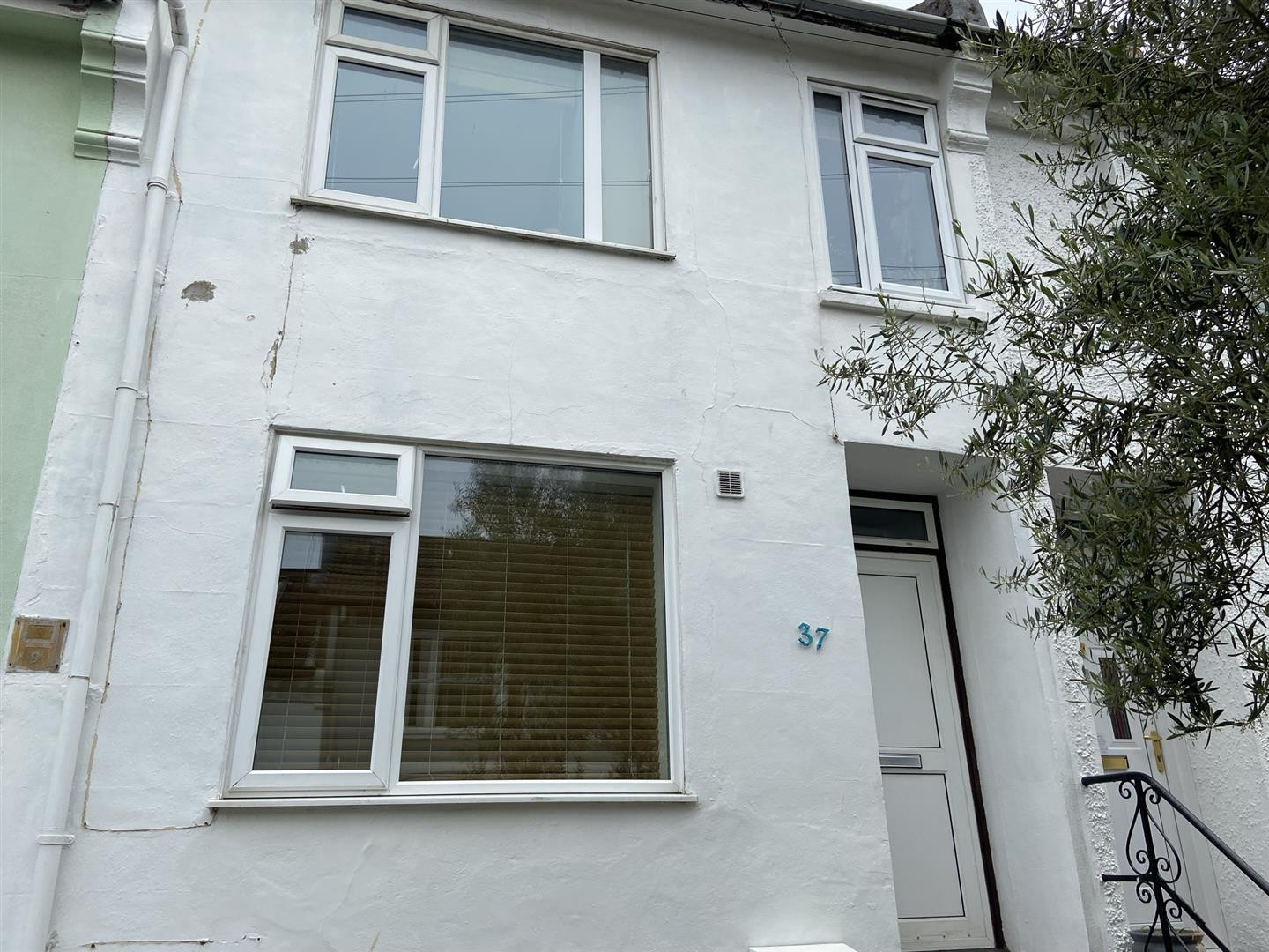 6 bed student house to rent on Arnold Street, Brighton, BN2 9XT StuRents