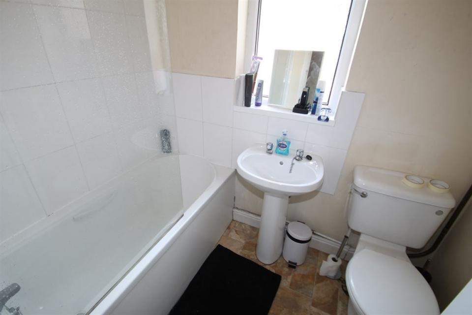5 bed student house to rent on Beaconsfield Road, Leicester, LE3 0FF