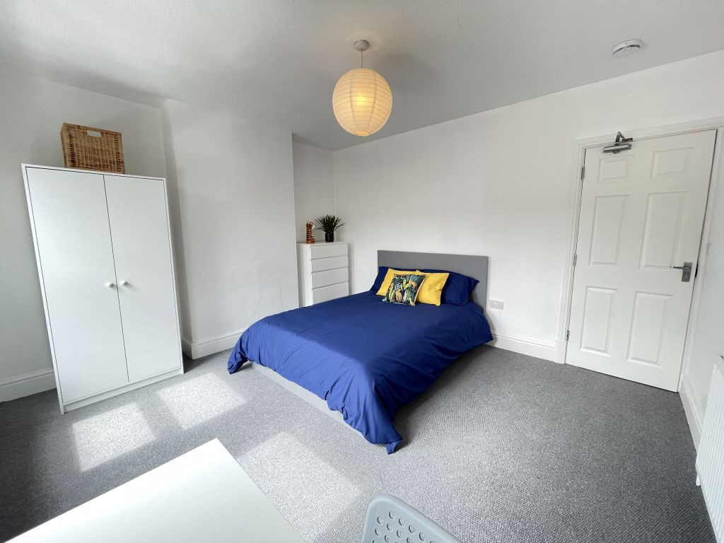 Student studio flat to rent on Herbert Street, Loughborough, LE11 1NU