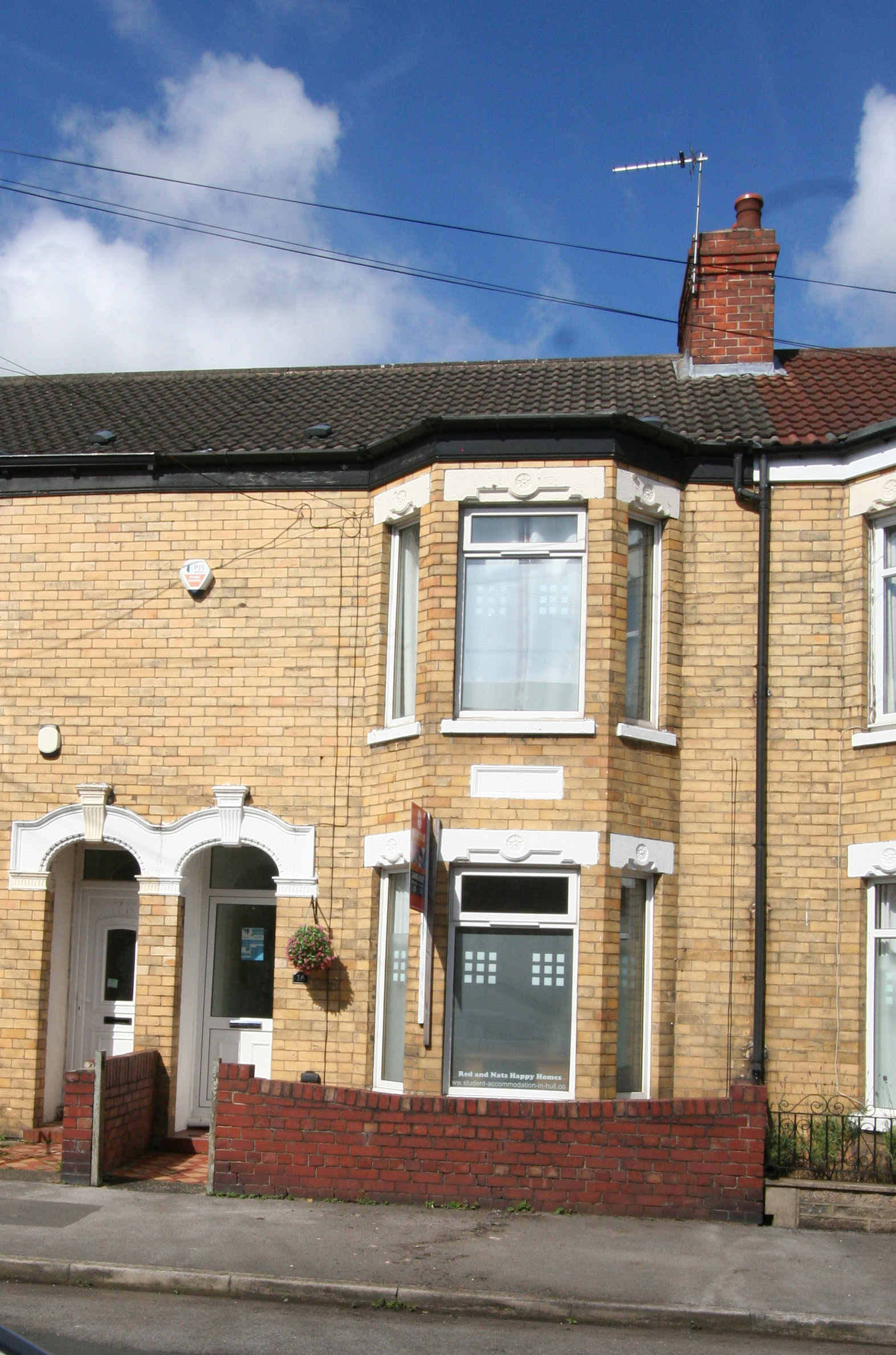 4 bed student house to rent on Falmouth Street, Hull, HU5 2LS StuRents