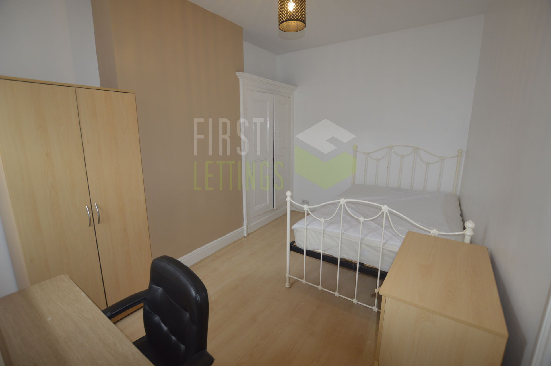 4 bed student house to rent on Welford Road, Leicester, LE2 6BD StuRents