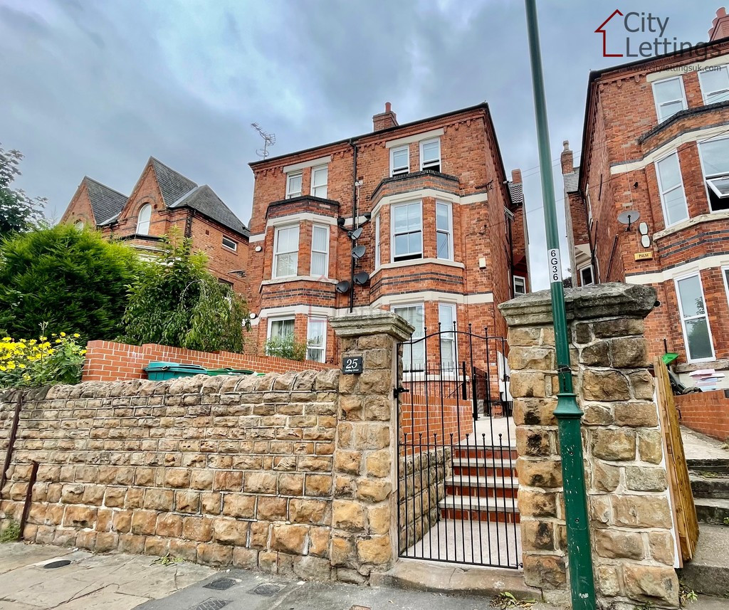 2 bed student house to rent on Gedling Grove, Nottingham, NG7 4DU