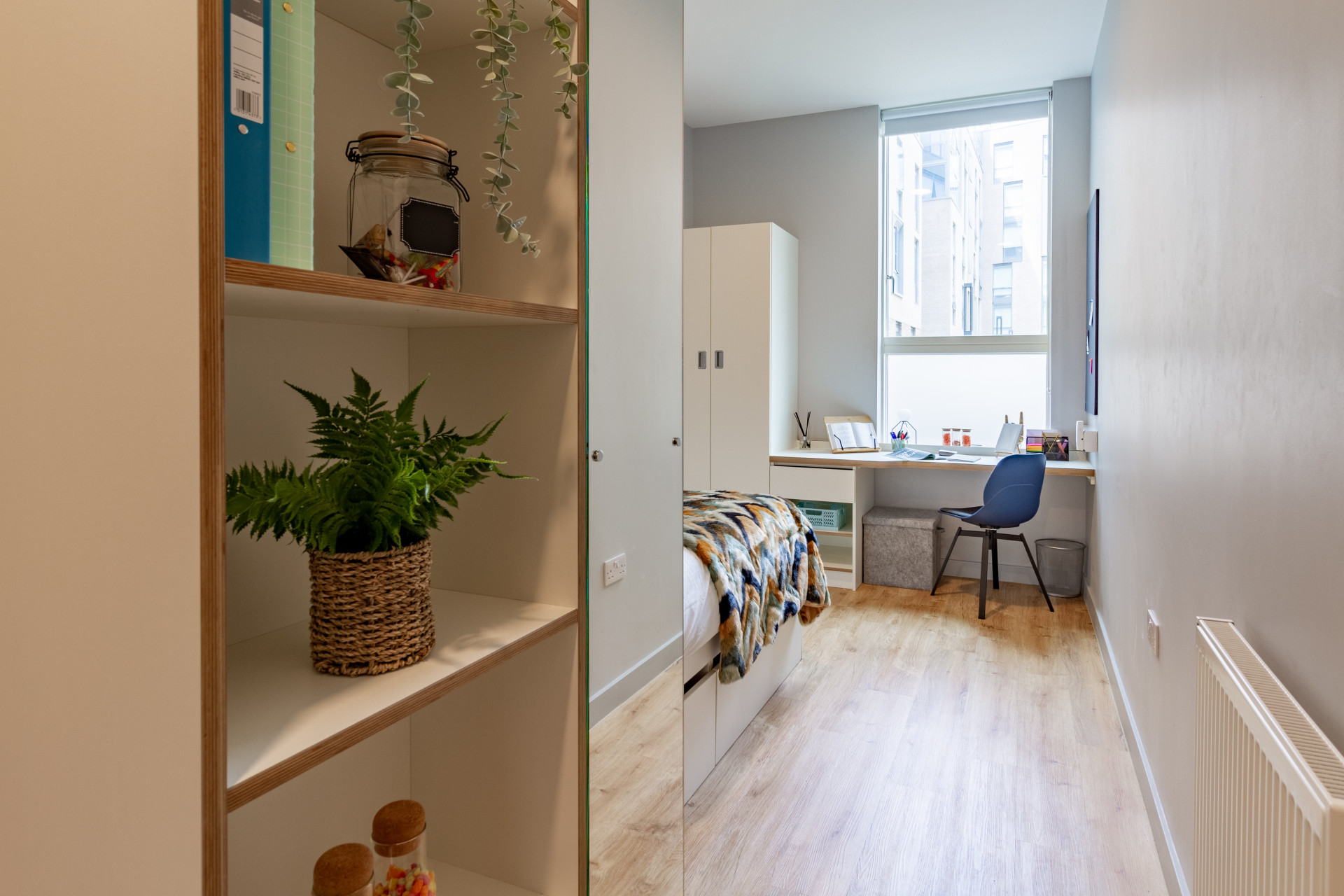 Classic En Suite student 9 bed flat to rent on Glossop Road, Cardiff