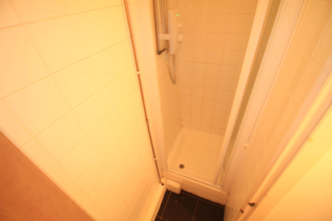 6 bed student house to rent on Balmoral Road, Nottingham, NG1 4HX