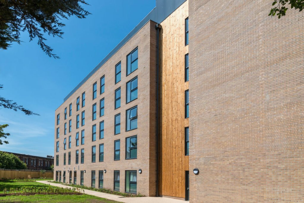 Standard Ensuite student 6 bed flat to rent on Bothwell Street