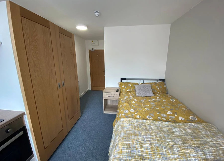 Standard Studio student flat to rent on Princess Road West, Leicester