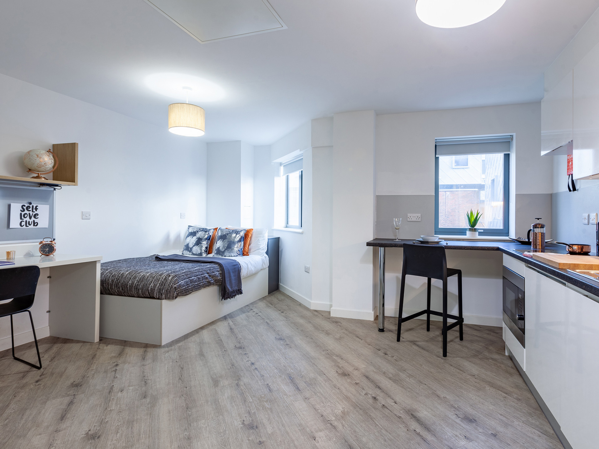 Premium Studio student flat to rent on Newport Road, Cardiff, CF24 0AN
