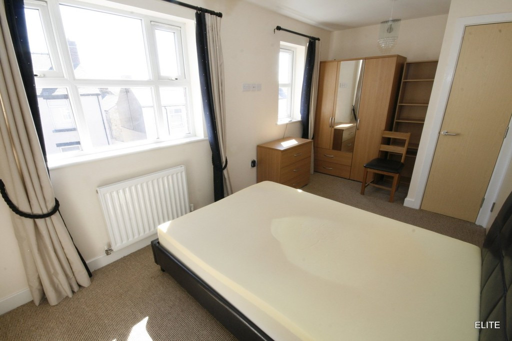 3 bed student house to rent on Front Street, Witton Gilbert, DH7 6SY StuRents