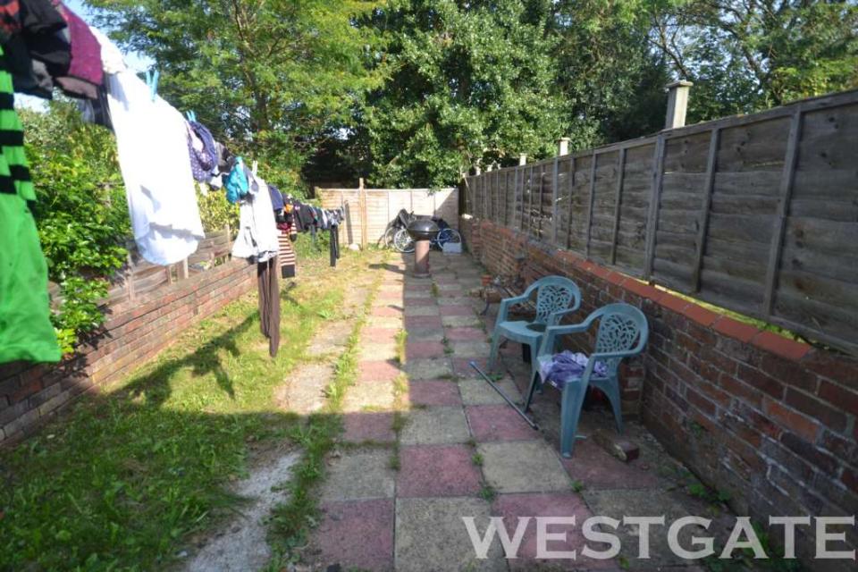 5 bed student house to rent on Cardigan Road, Reading, RG1 5QL StuRents