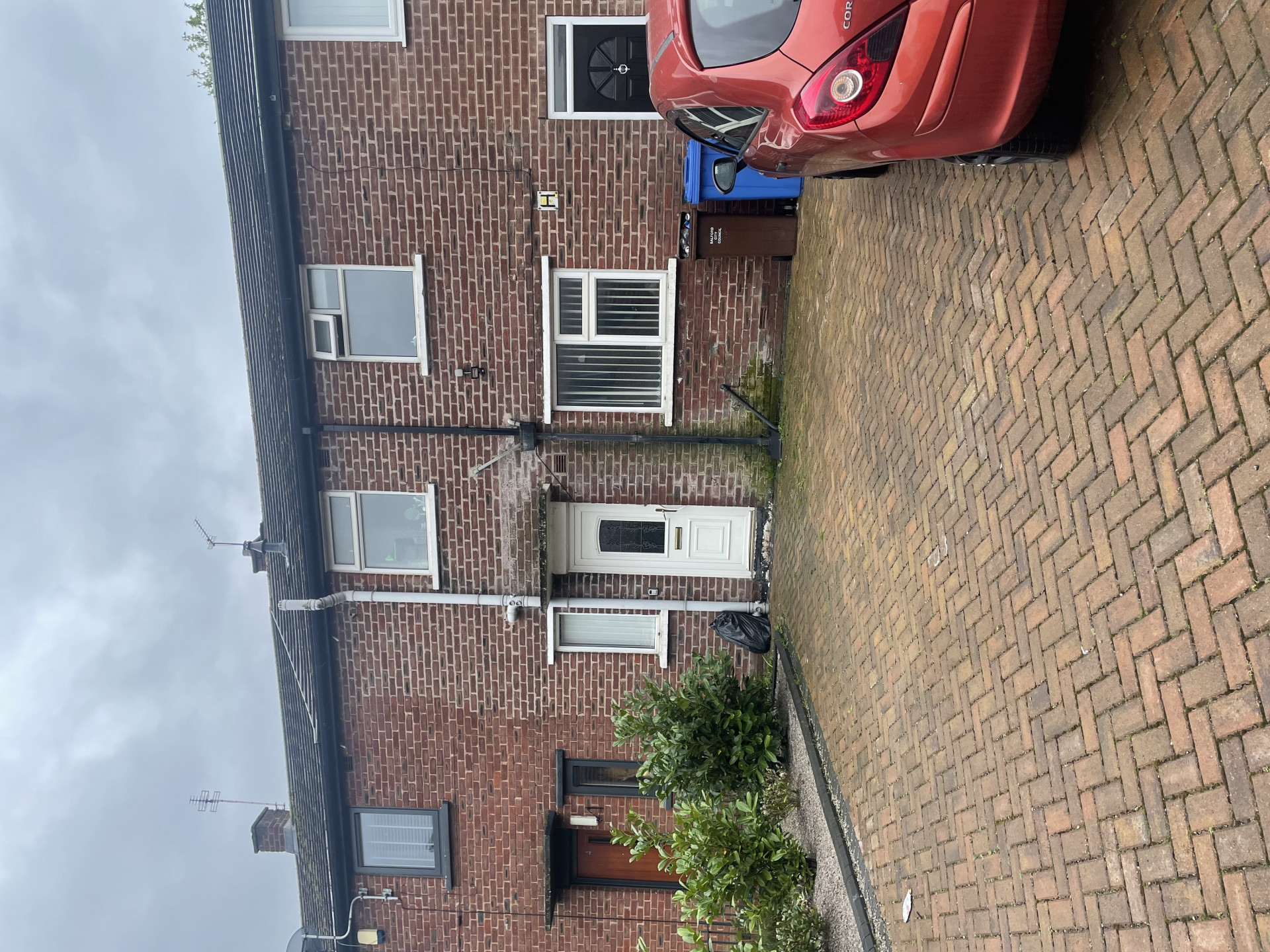 3 bed student house to rent on Aylesbury Close, Salford, M5 4FQ StuRents