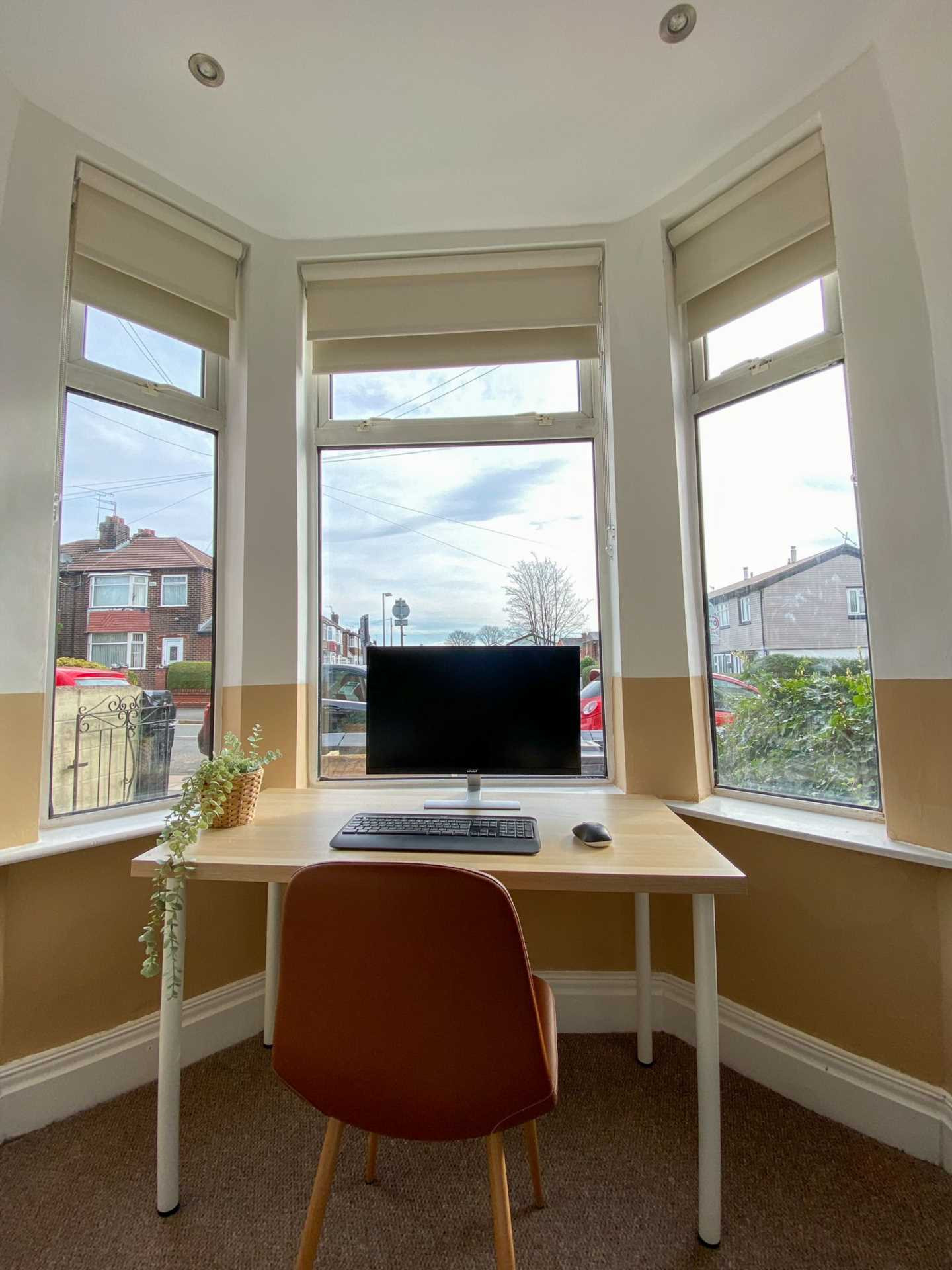 7 bed student house to rent on Weaste Lane, Salford, M5 5JL StuRents