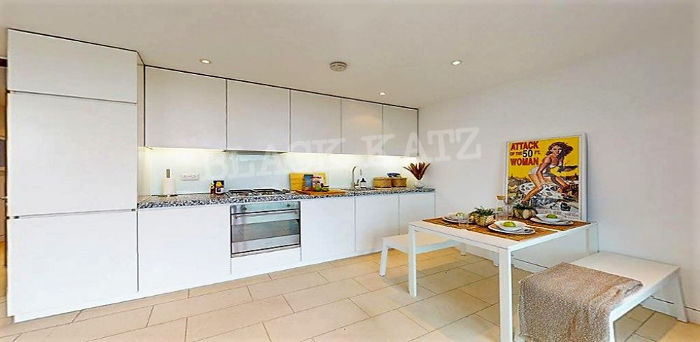 2 bed student house to rent on Oval Road, London, NW1 7EA | StuRents