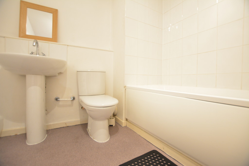 Student studio flat to rent on Marco Island, Nottingham, NG1 1AR StuRents