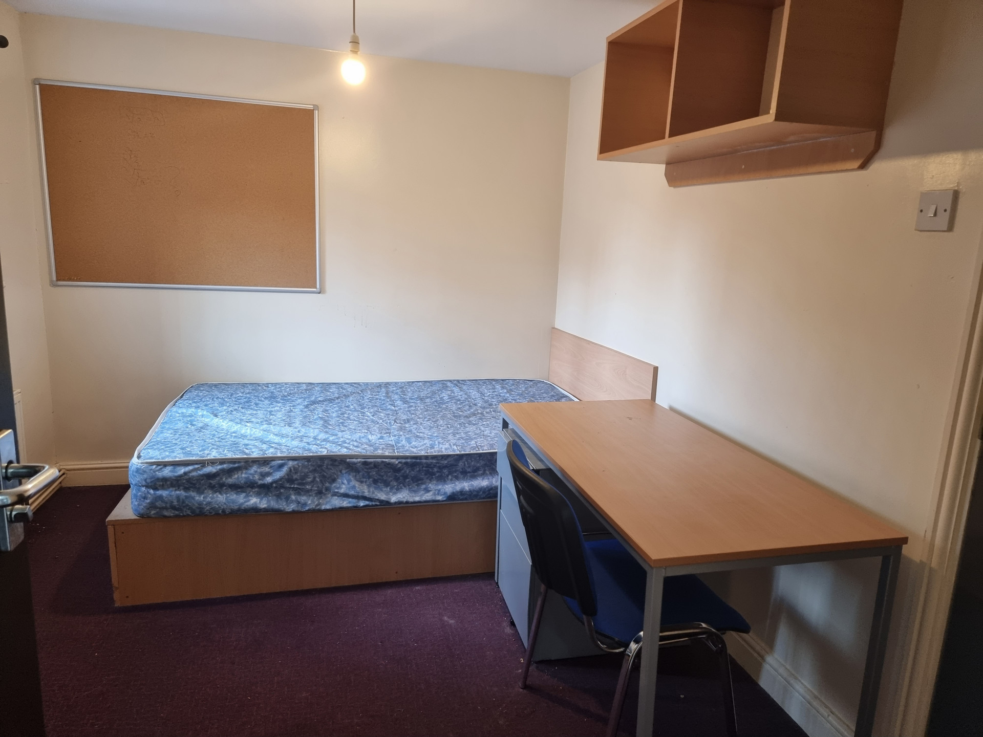 EnSuite Room student 4 bed flat to rent on London Road, Leicester, LE2
