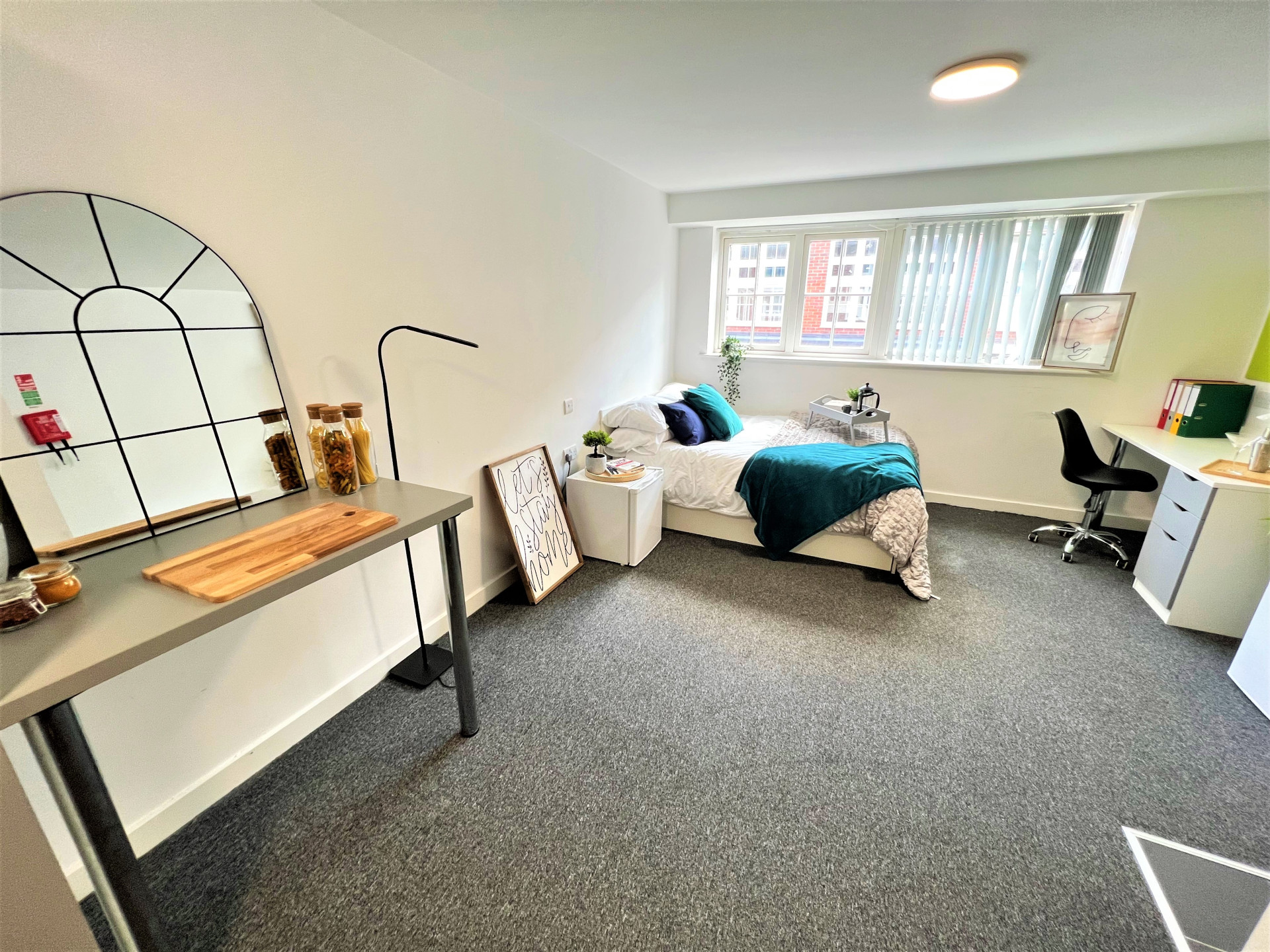 Premier Studio student flat to rent on Tudor Road, Leicester, LE3 5HT