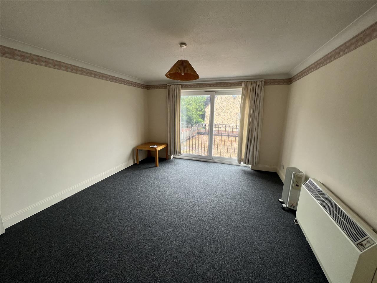 Student studio flat to rent on Roxan Court, Southampton, SO15 2JT