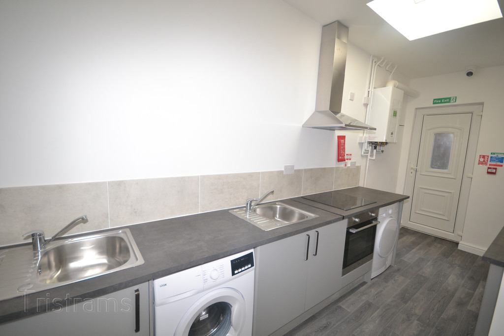 Student studio flat to rent on Alfreton Road, Nottingham, NG7 5LW