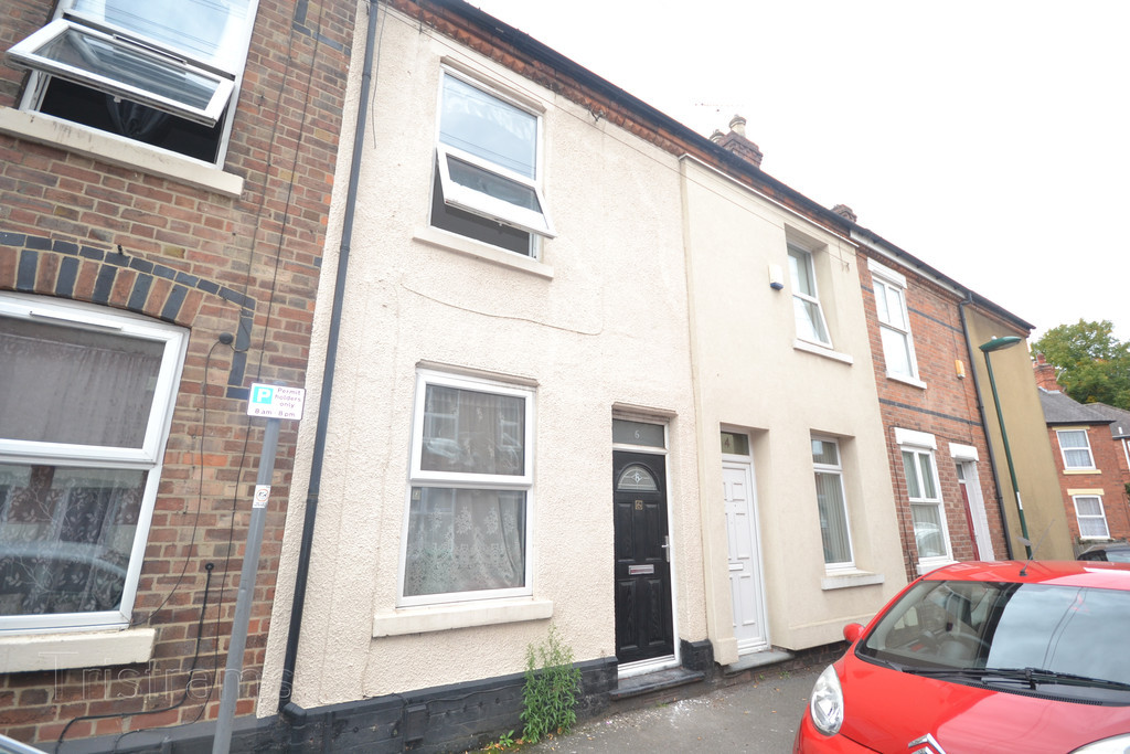 4 bed student house to rent on Cloister Street, Nottingham, NG7 2PG
