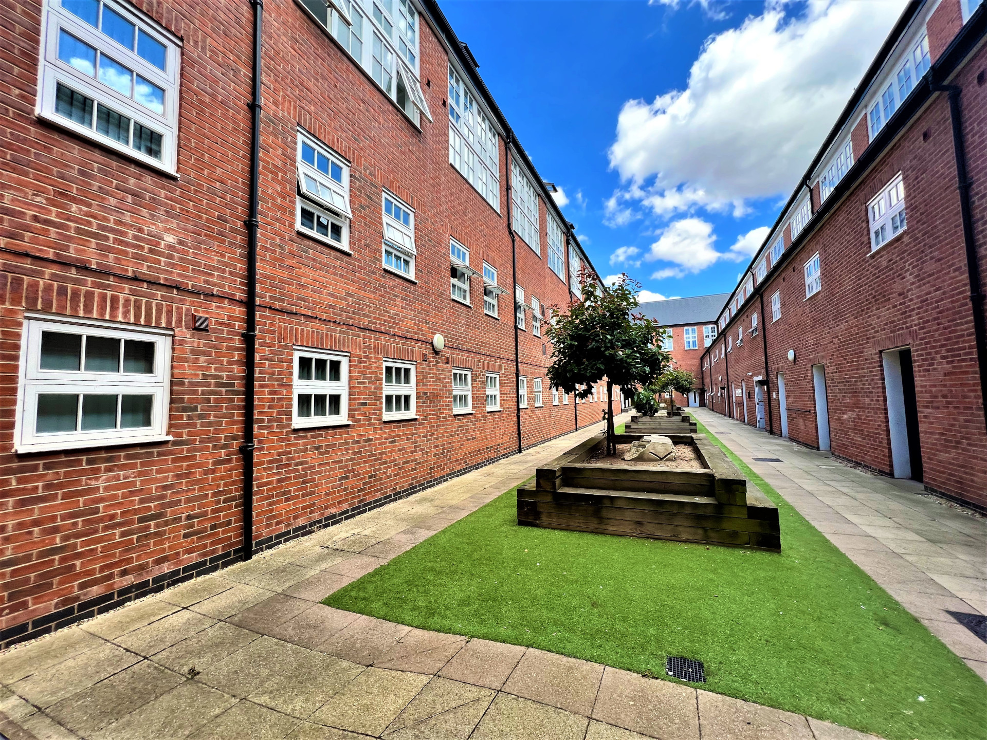 Ground Floor Premier Luxe Studio student flat to rent on Tudor Road