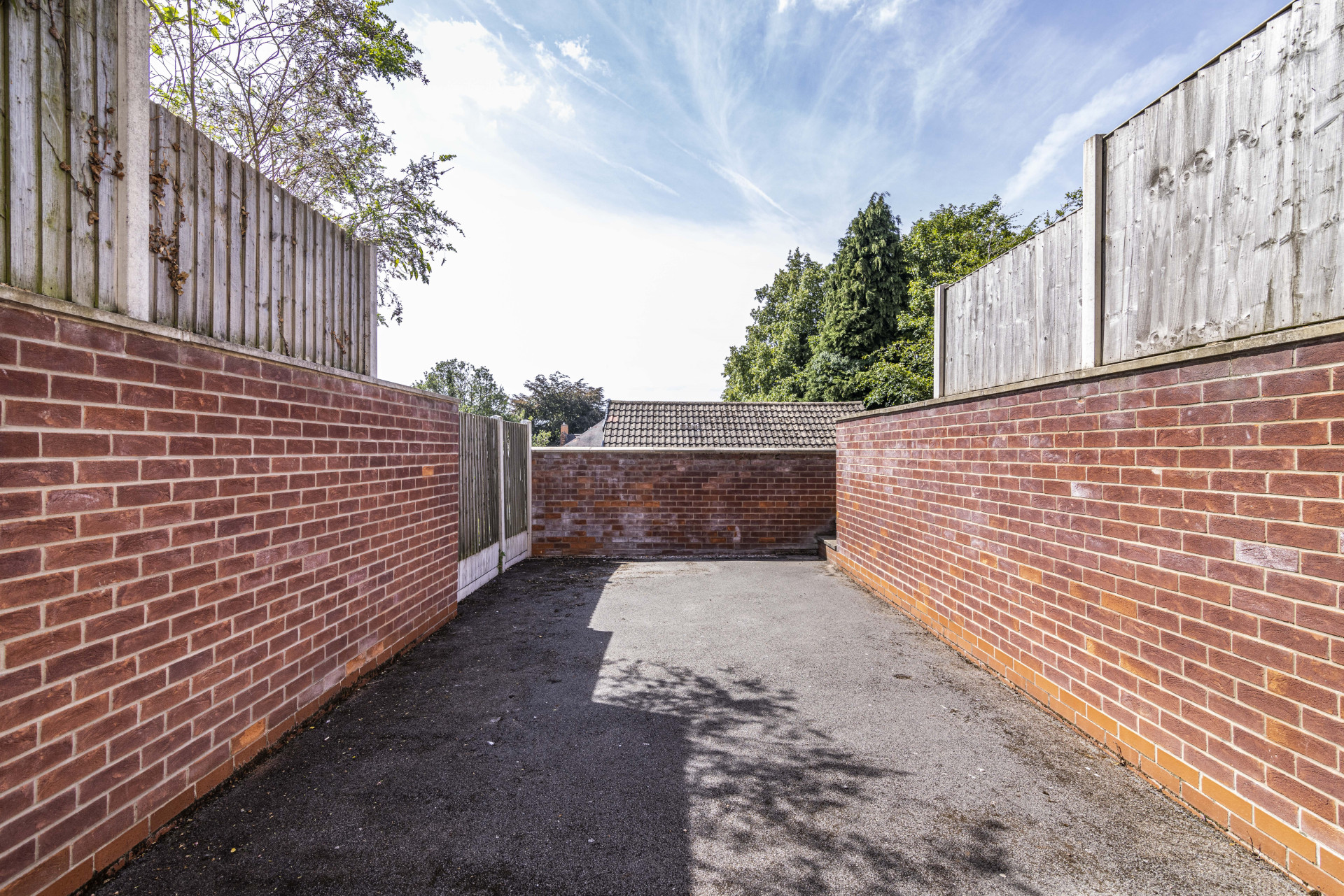 8 bed student house to rent on Barrack Lane, Nottingham, NG7 1AN StuRents