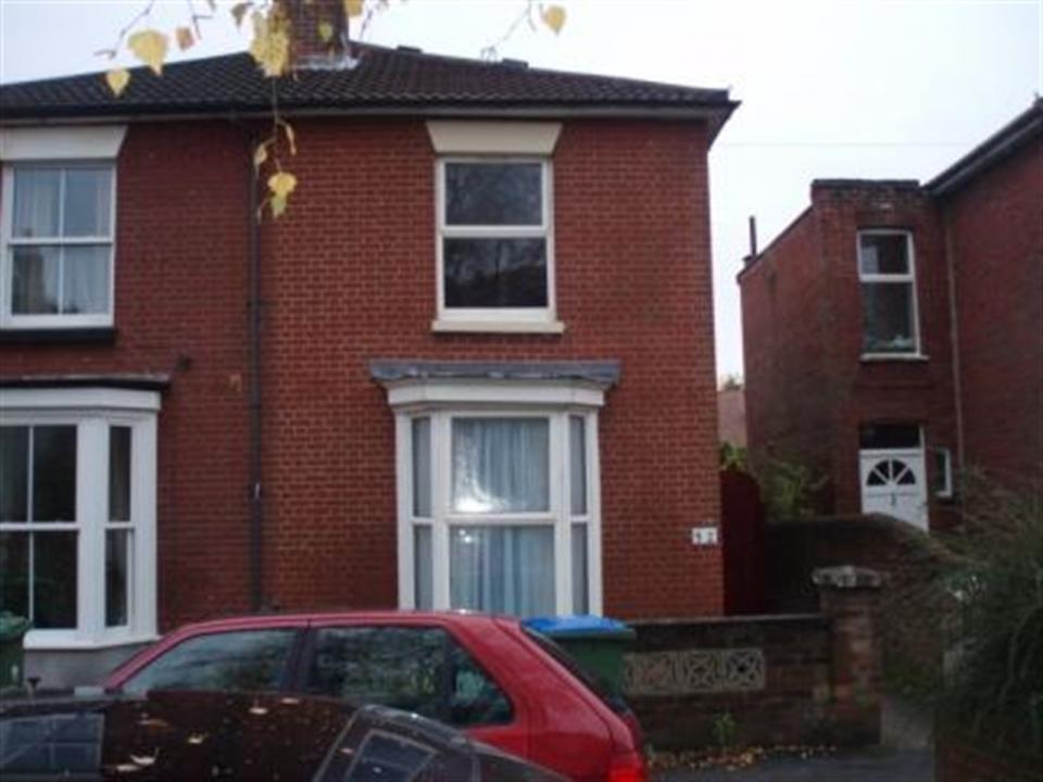4 bed student house to rent on Avenue Road, Southampton, SO14 6TW