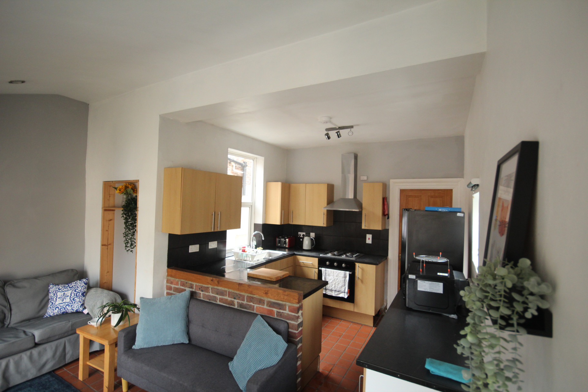 6 bed student house to rent on Chetwynd Road, Portsmouth, PO4 0LZ