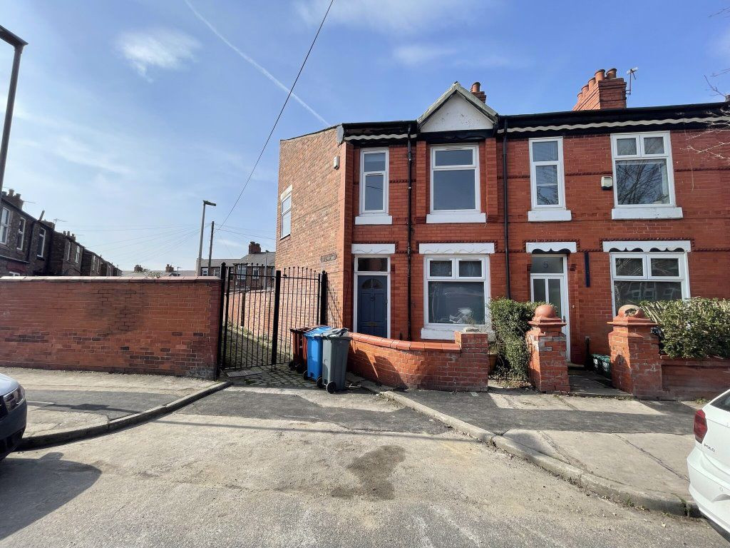 3 bed student house to rent on Dalton Avenue, Manchester, M14 7NR