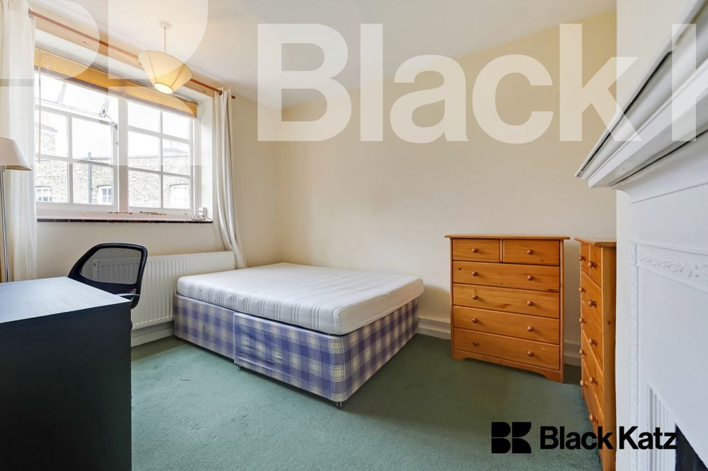3 bed student house to rent on Tamar House Kennington Lane, London