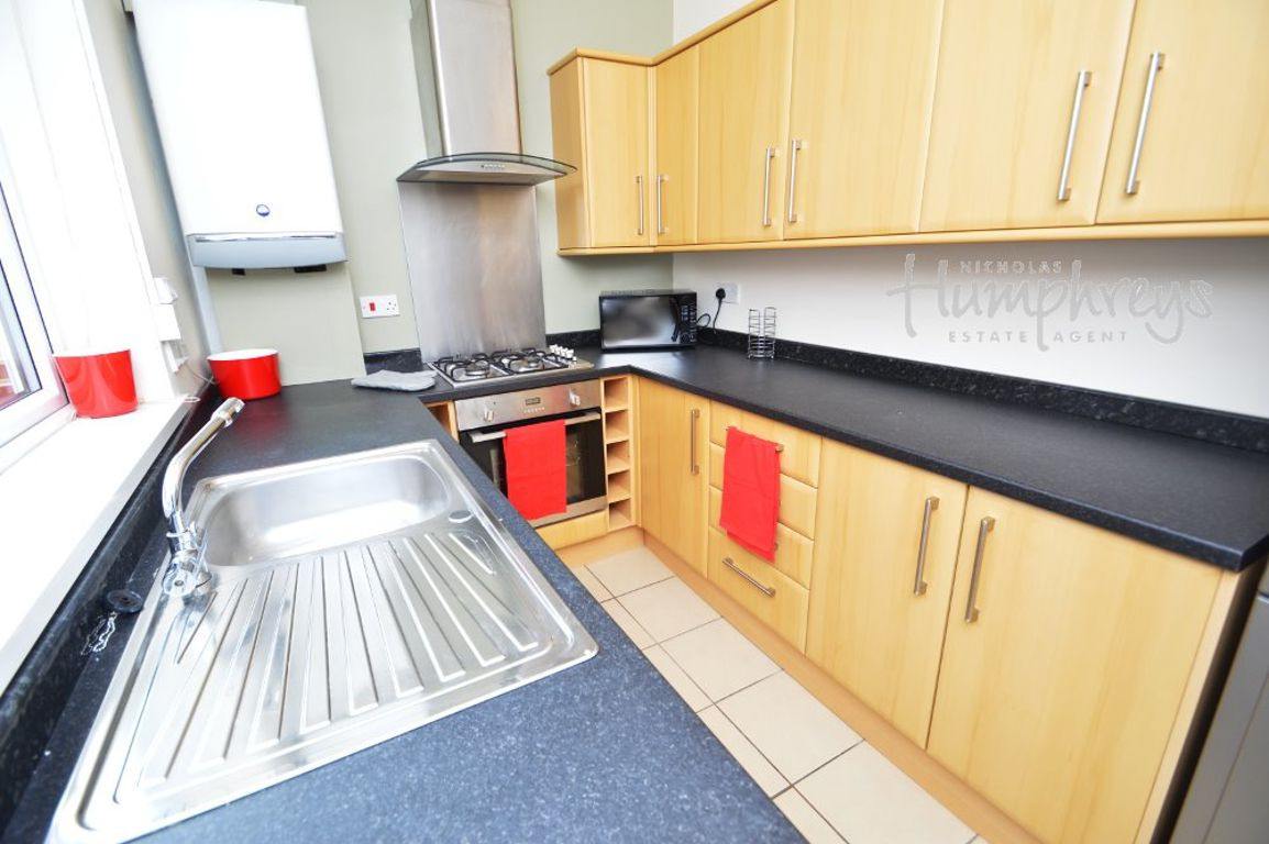 3 bed student house to rent on Nevilles Cross Bank, Durham, DH1 4JP