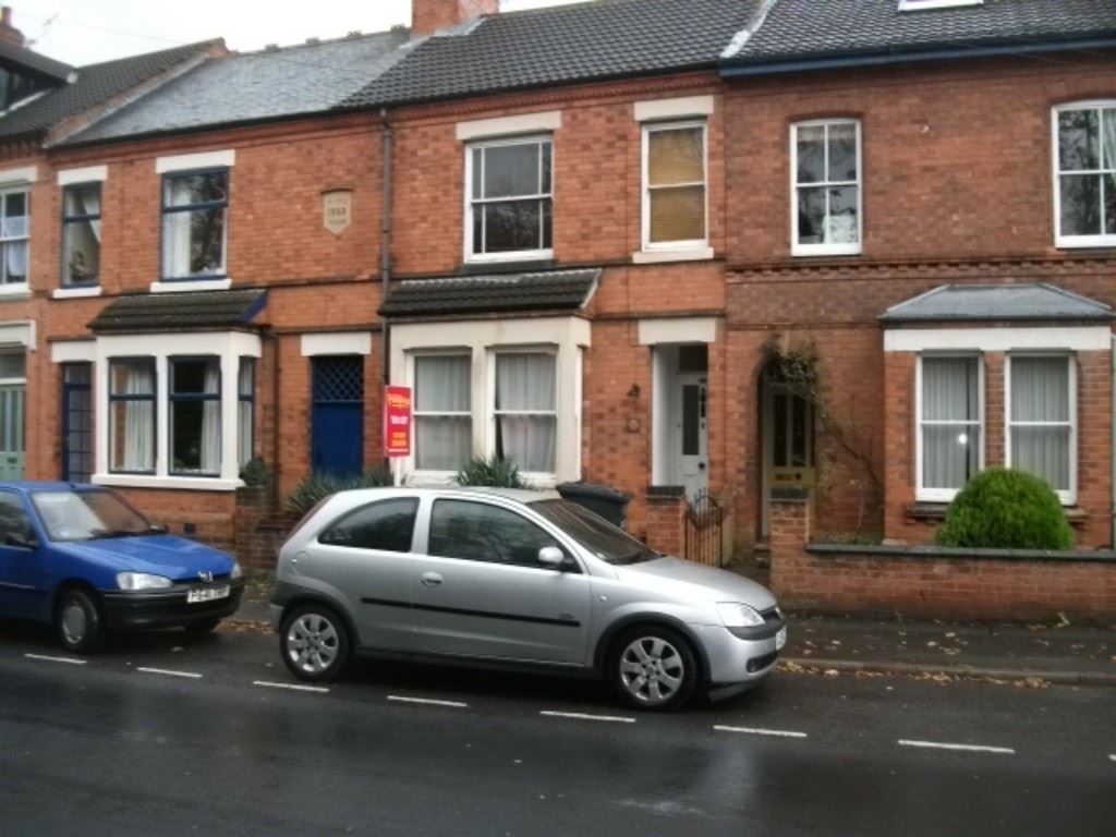 4 bed student house to rent on Beacon Road, Loughborough, LE11 2BQ