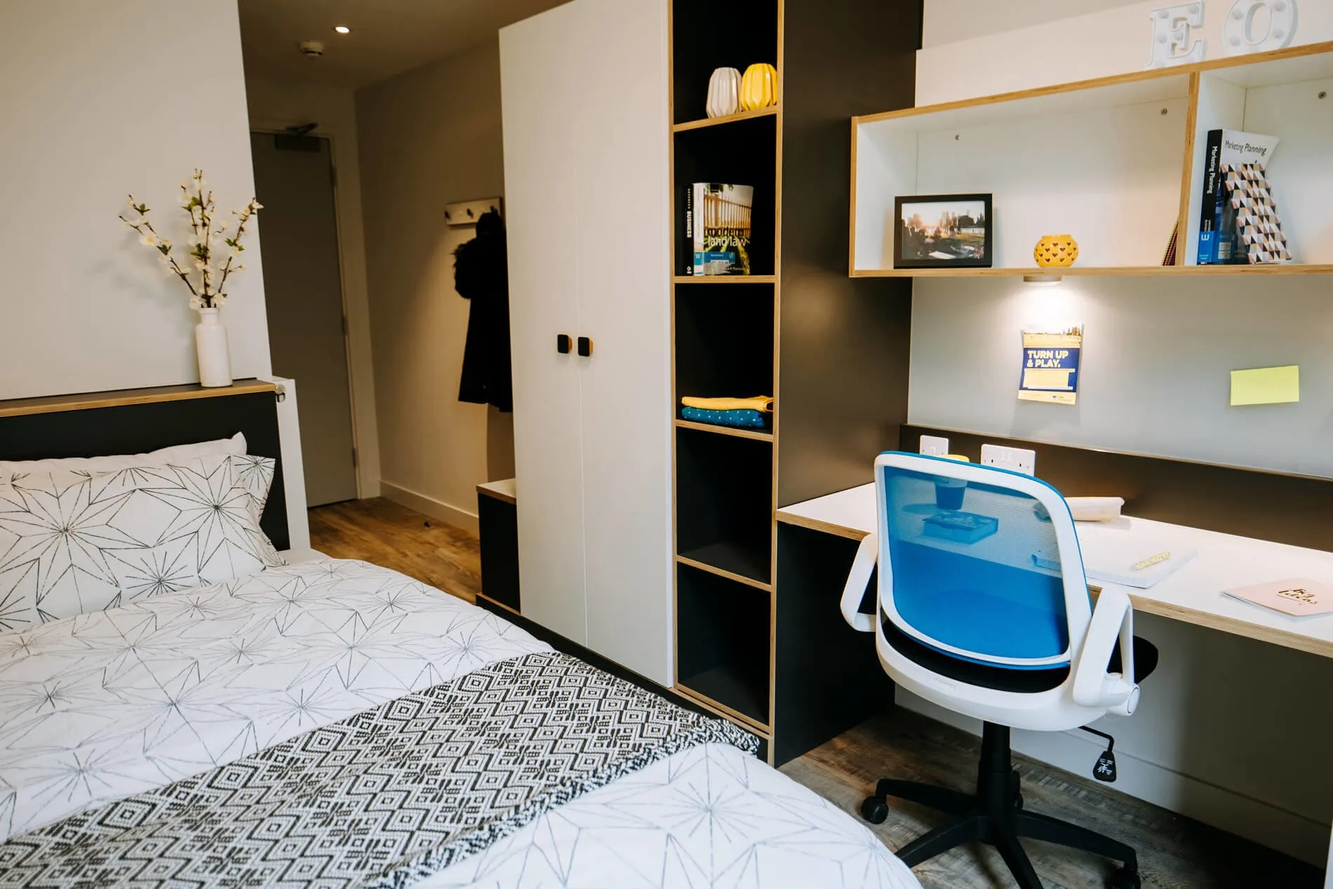 Ensuite student 7 bed flat to rent on Cottingham Road, Hull, HU6 7EL