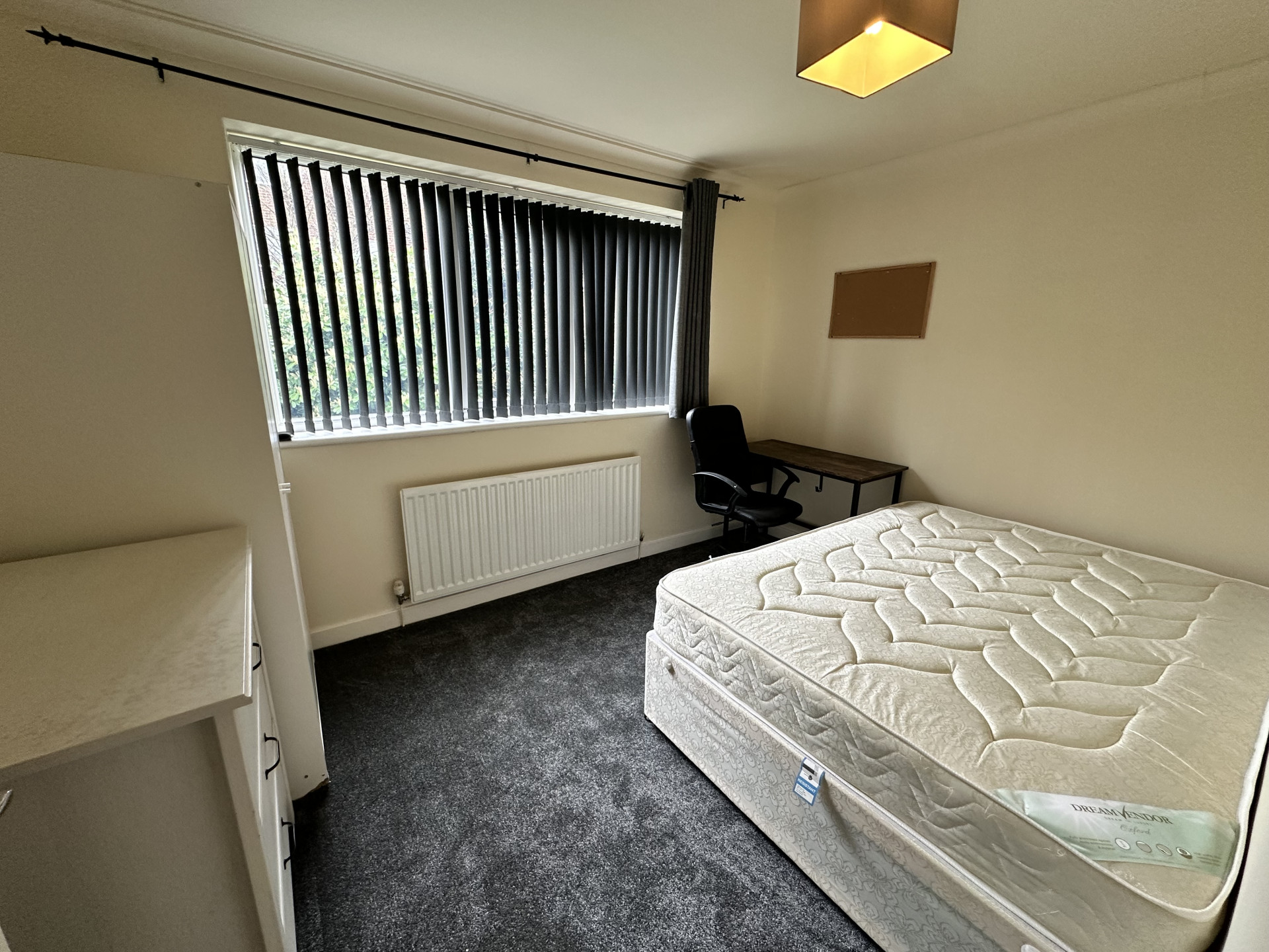 6 bed student house to rent on Wearside Drive, Durham, DH1 1LE StuRents