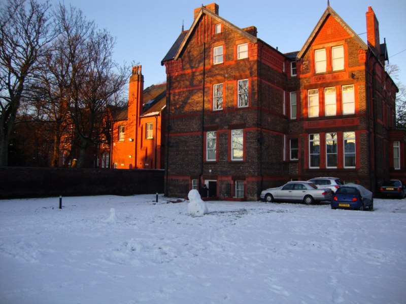 2 bed student house to rent on Aigburth Drive, Liverpool, L17 4JE