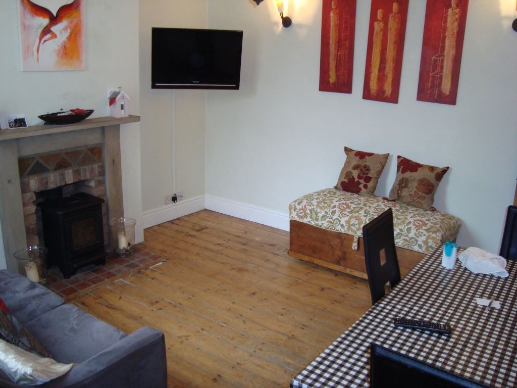 3 bed student house to rent on Longford Street, Derby, DE22 1GJ StuRents