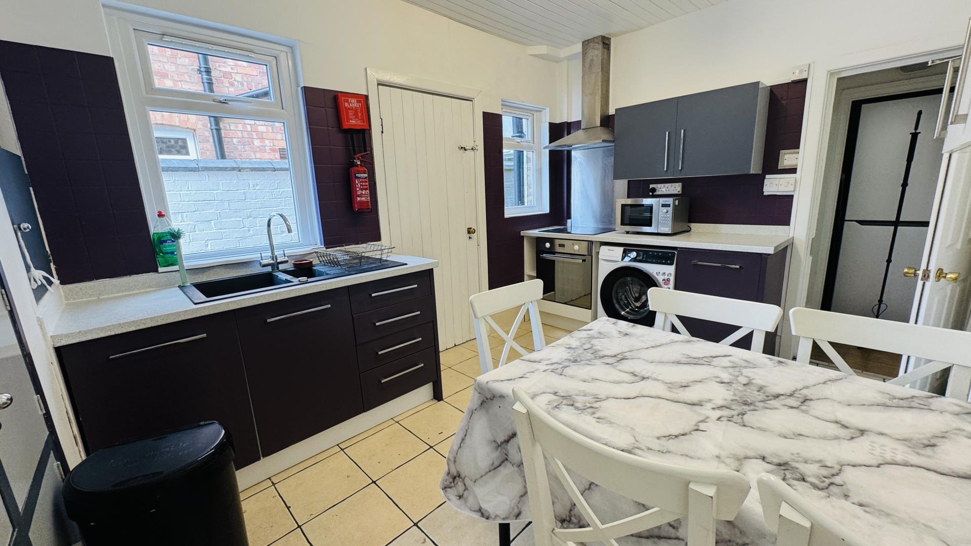 79 Whipcord Lane, Chester photo 3