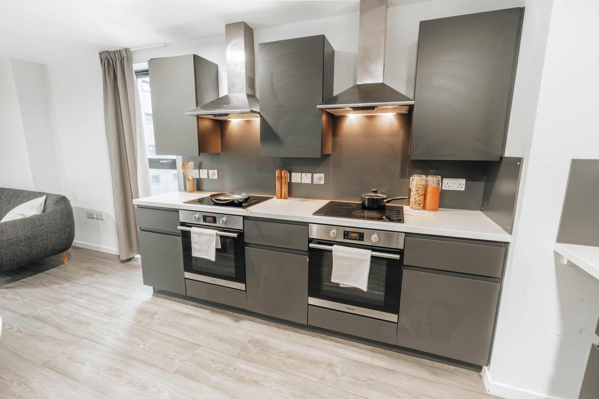 Silver En Suite (Mid Floors)