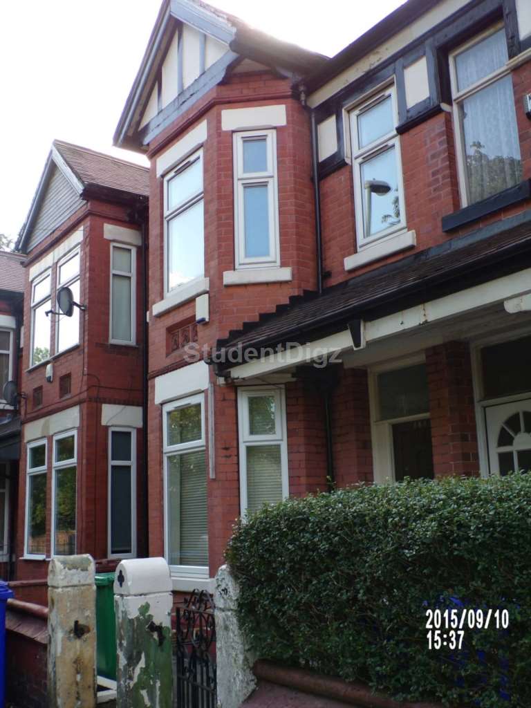 4 bed student house to rent on Slade Lane, Manchester, M19 2BU StuRents
