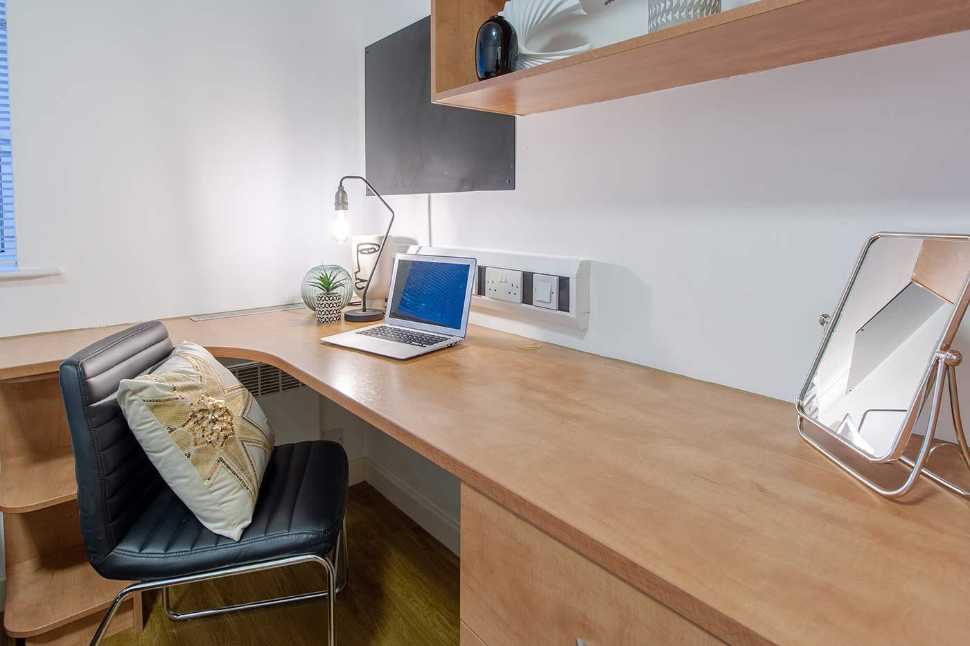 Silver Ensuite