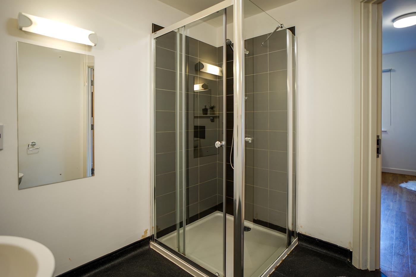Platinum Ensuite bathroom