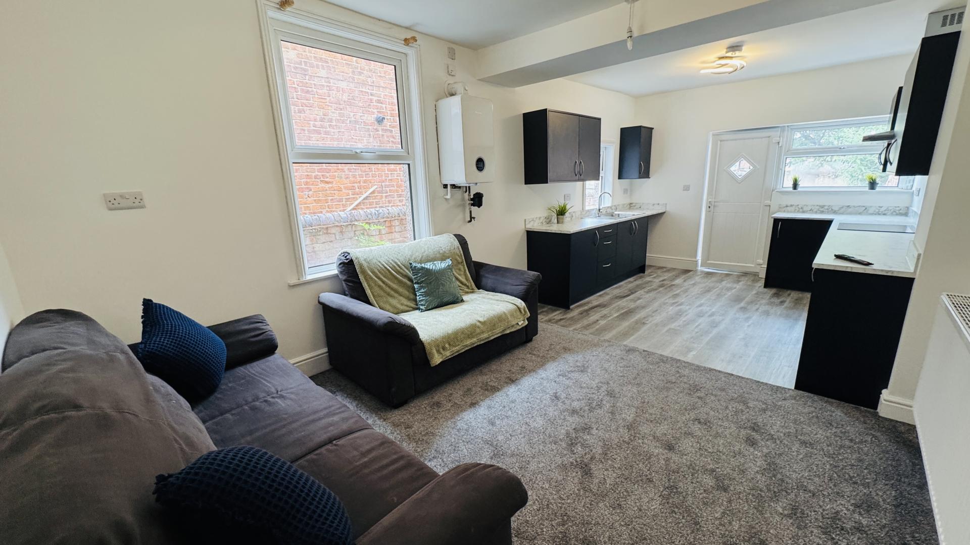 39 Bouverie Street, Chester photo 3