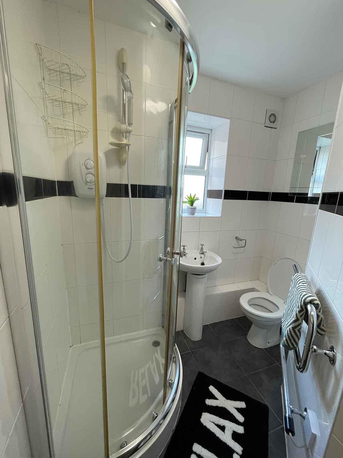 Standard Non-Ensuite shared bathroom