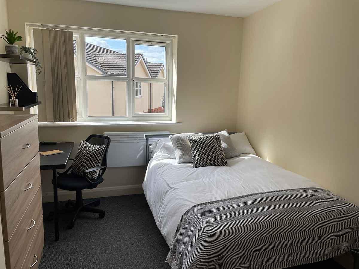 Standard non-ensuite
