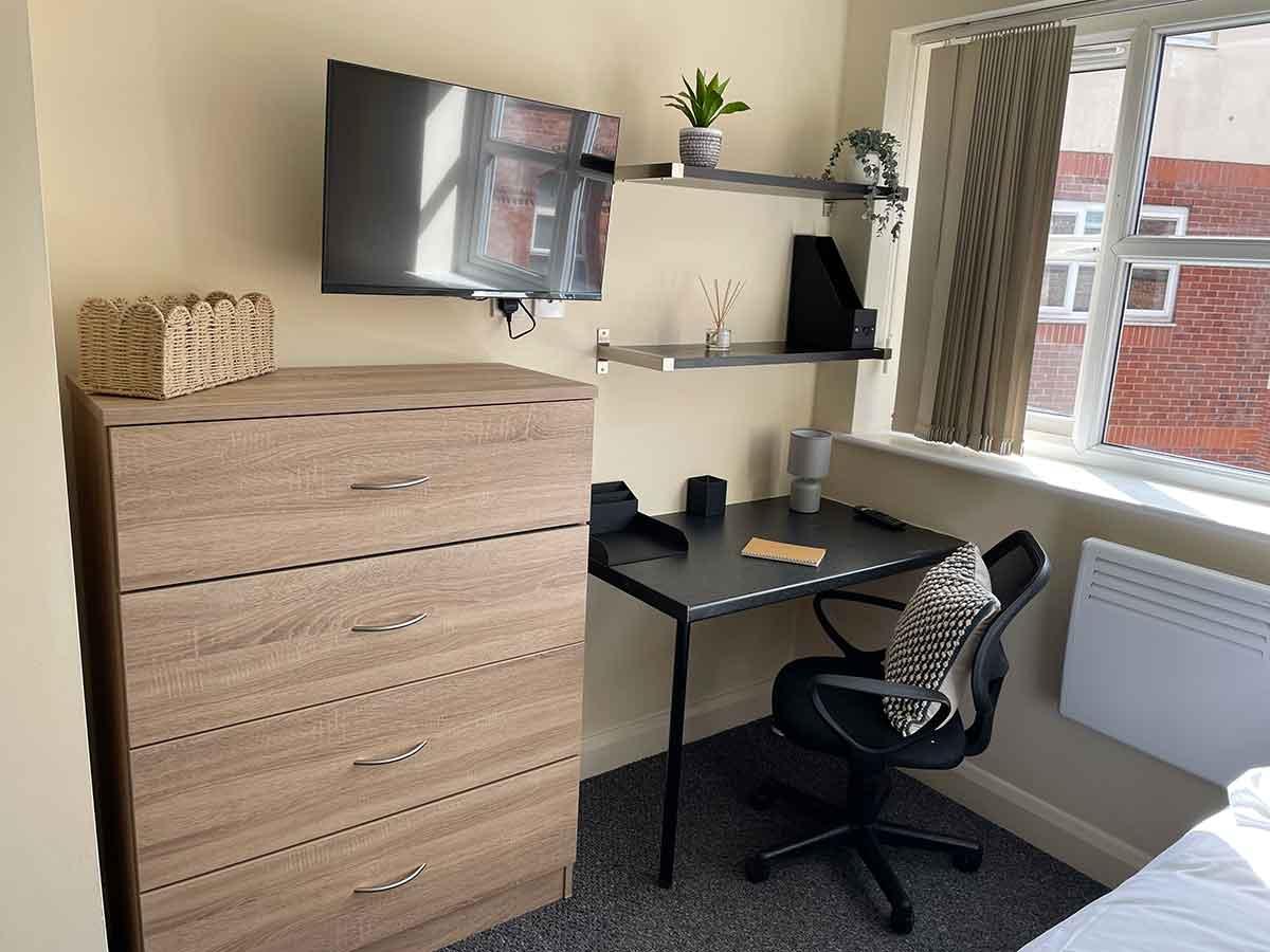 Standard non-ensuite