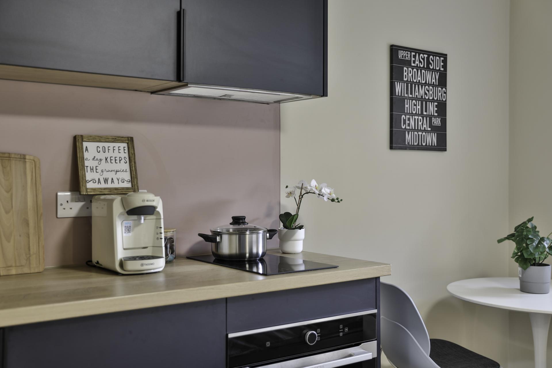 Studio Kitchen