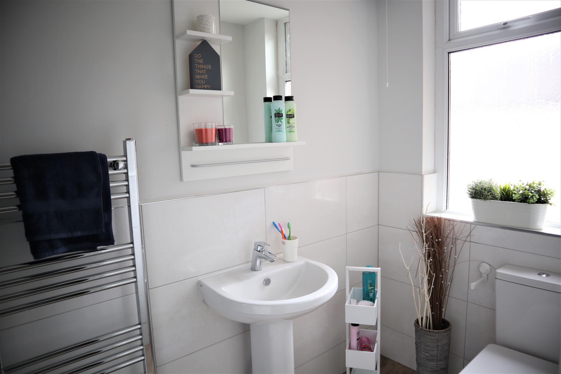 5 Bed Student House To Rent On Egerton Road Liverpool L15 2HW StuRents 5-bed-student-house-to-rent-on-egerton-road-liverpool-l15-2hw-sturents