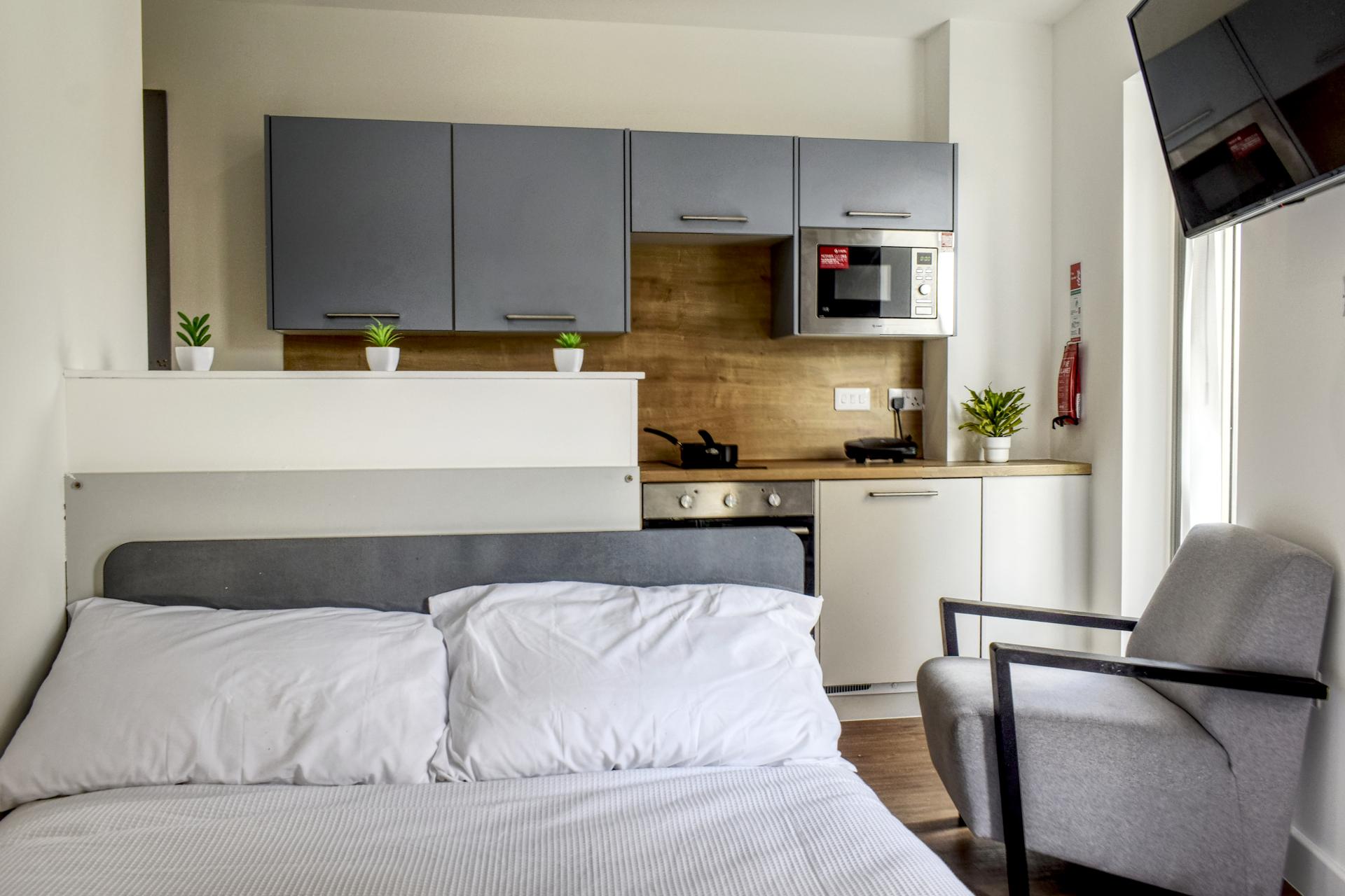 6, Ilkeston Road, Nottingham, NG7 3GE