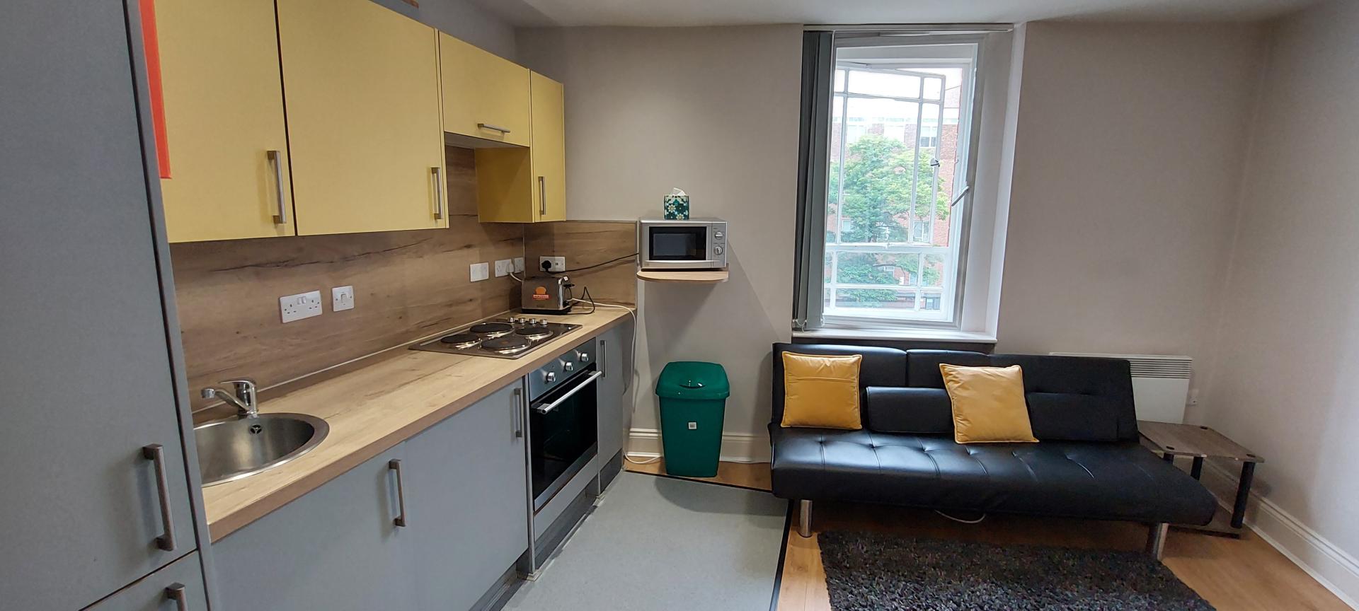 16, Guildhall Walk, Portsmouth, PO1 2DD